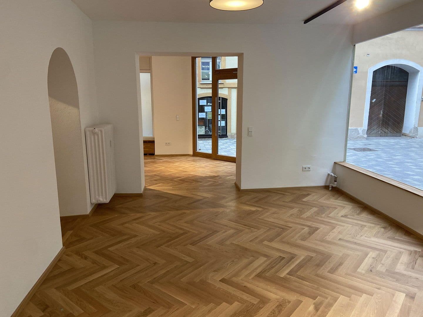 Prenájom nebytového priestoru 95 m², Neustadt 33, Ansbach, Bavorsko Prenájom nebytového priestoru 95 m², Neustadt 33, Ansbach, Bavorsko
