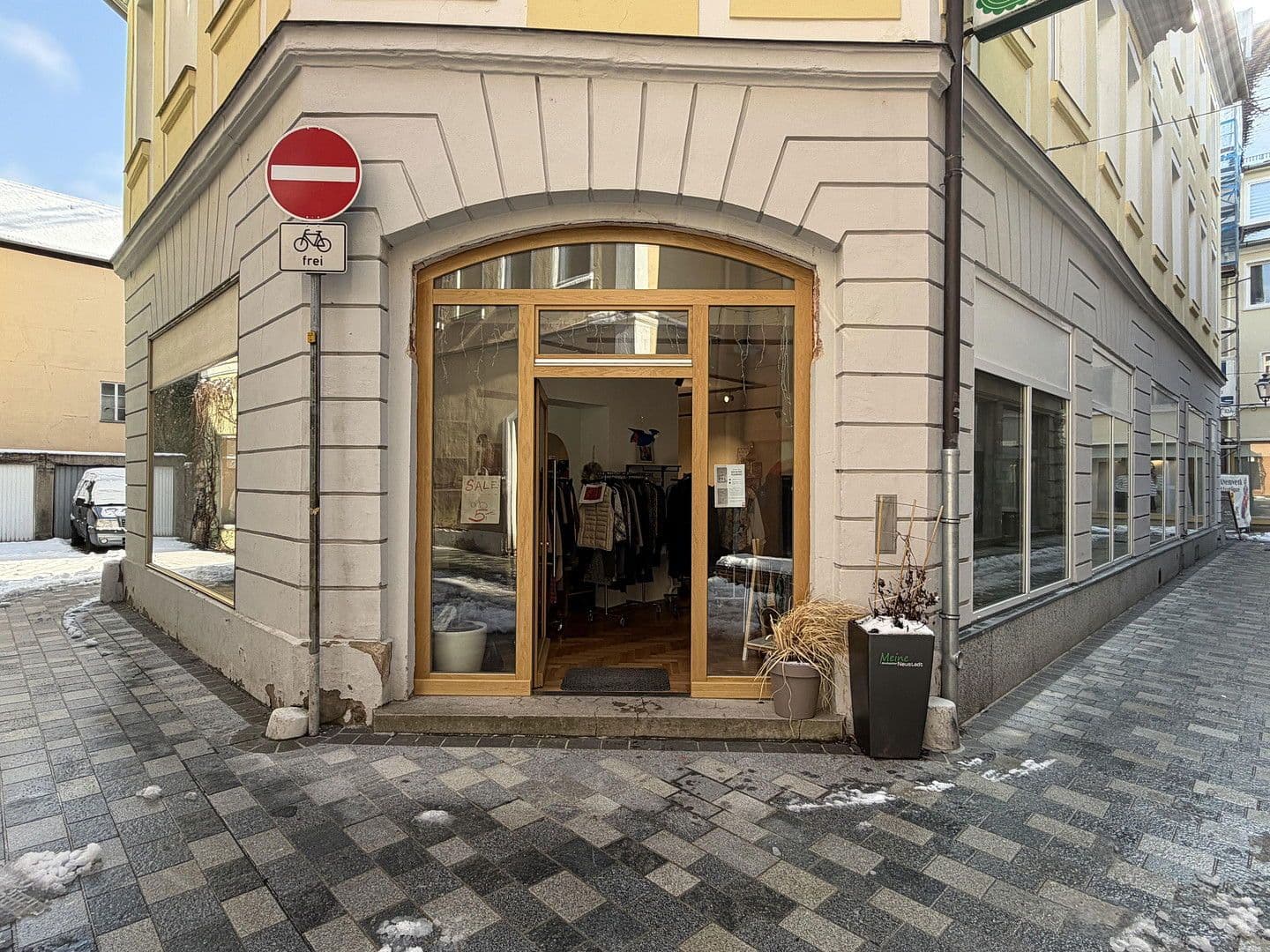 Prenájom nebytového priestoru 95 m², Neustadt 33, Ansbach, Bavorsko Prenájom nebytového priestoru 95 m², Neustadt 33, Ansbach, Bavorsko