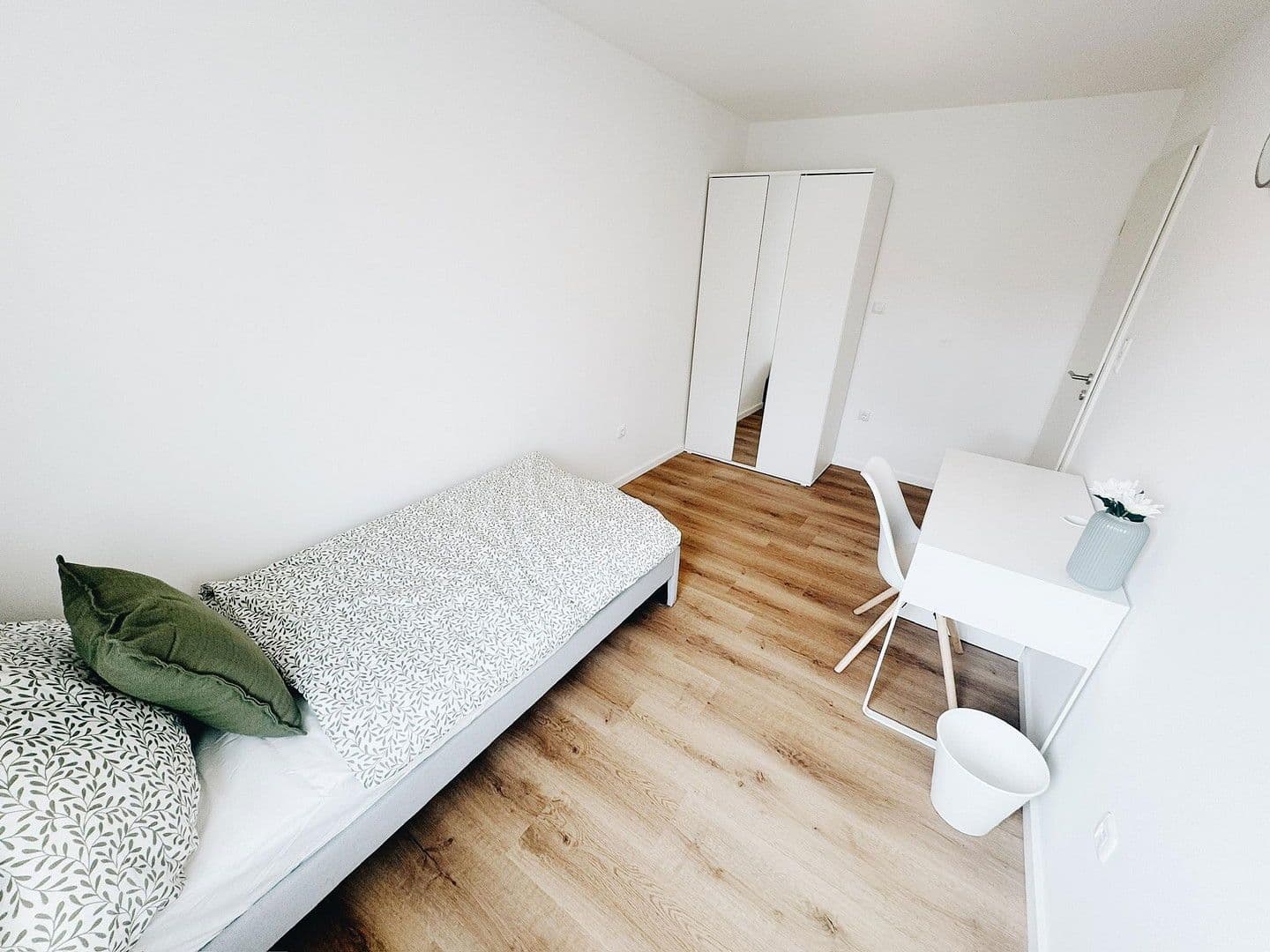 Prenájom bytu 62 m², Mainaustraße 38, München, Bavorsko Prenájom bytu 62 m², Mainaustraße 38, München, Bavorsko