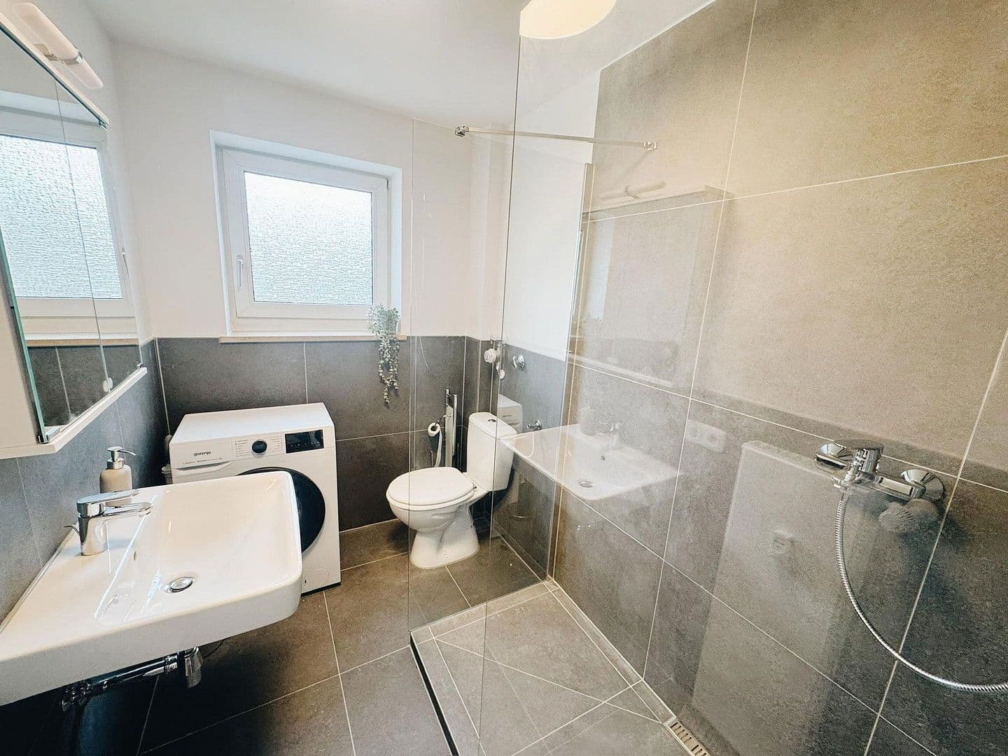 Prenájom bytu 62 m², Mainaustraße 38, München, Bavorsko Prenájom bytu 62 m², Mainaustraße 38, München, Bavorsko