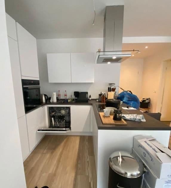 Prenájom bytu 2-izbový 76 m², Iltisstr. 69, Köln, Severné Porýnie - Westfálsko Prenájom bytu 2-izbový 76 m², Iltisstr. 69, Köln, Severné Porýnie - Westfálsko