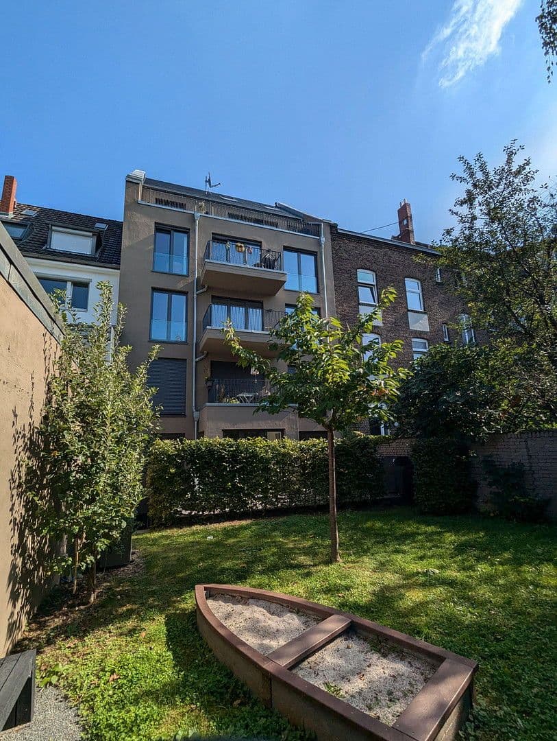 Prenájom bytu 2-izbový 76 m², Iltisstr. 69, Köln, Severné Porýnie - Westfálsko Prenájom bytu 2-izbový 76 m², Iltisstr. 69, Köln, Severné Porýnie - Westfálsko