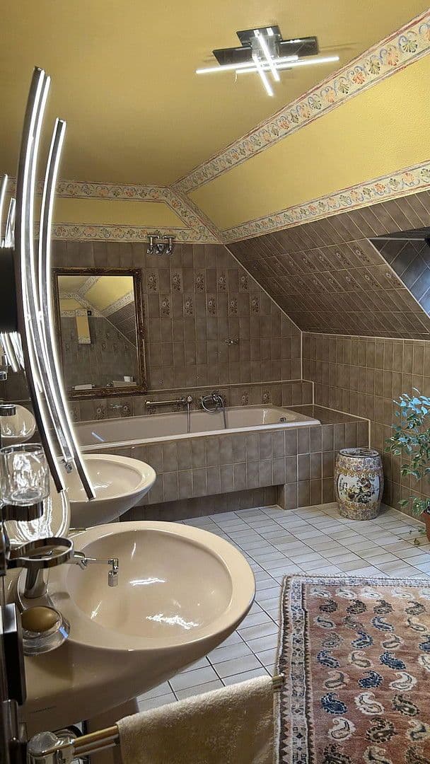 Predaj domu 343 m², pozemek 737 m², Tangstedt, Šlezvicko-Holštajnsko Predaj domu 343 m², pozemek 737 m², Tangstedt, Šlezvicko-Holštajnsko