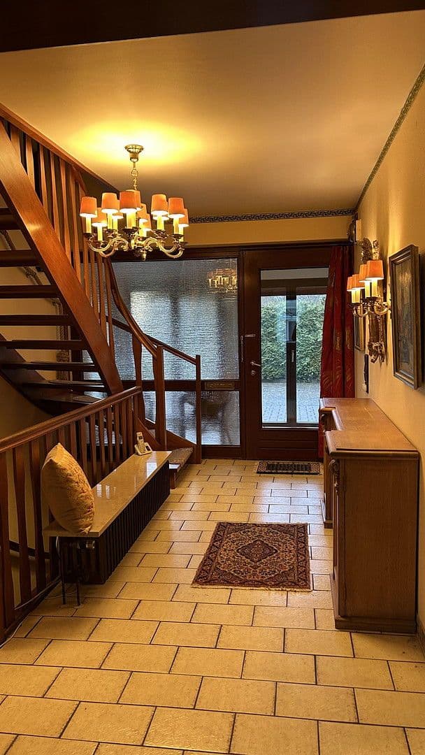 Predaj domu 343 m², pozemek 737 m², Tangstedt, Šlezvicko-Holštajnsko Predaj domu 343 m², pozemek 737 m², Tangstedt, Šlezvicko-Holštajnsko