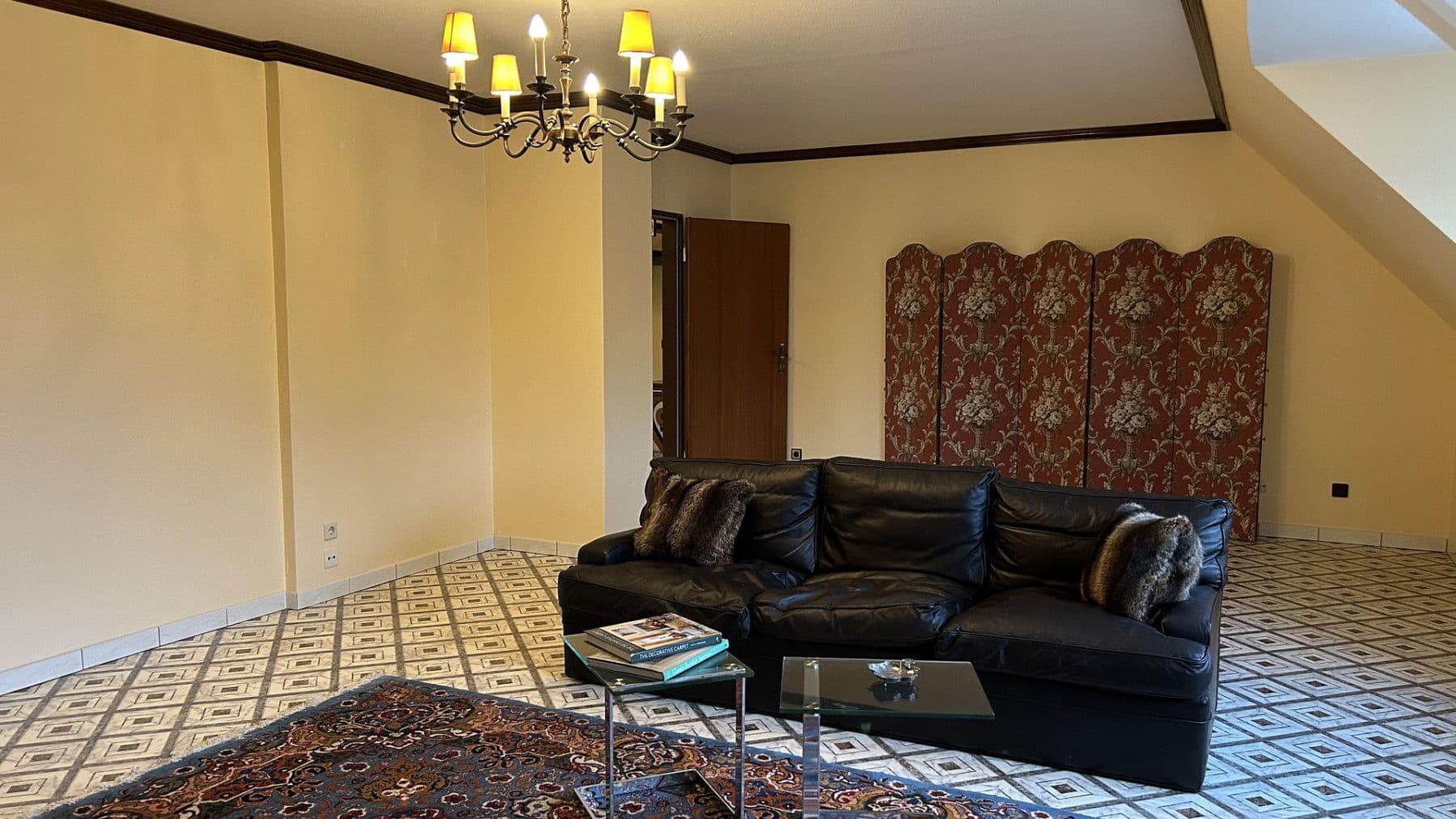 Predaj domu 343 m², pozemek 737 m², Tangstedt, Šlezvicko-Holštajnsko Predaj domu 343 m², pozemek 737 m², Tangstedt, Šlezvicko-Holštajnsko