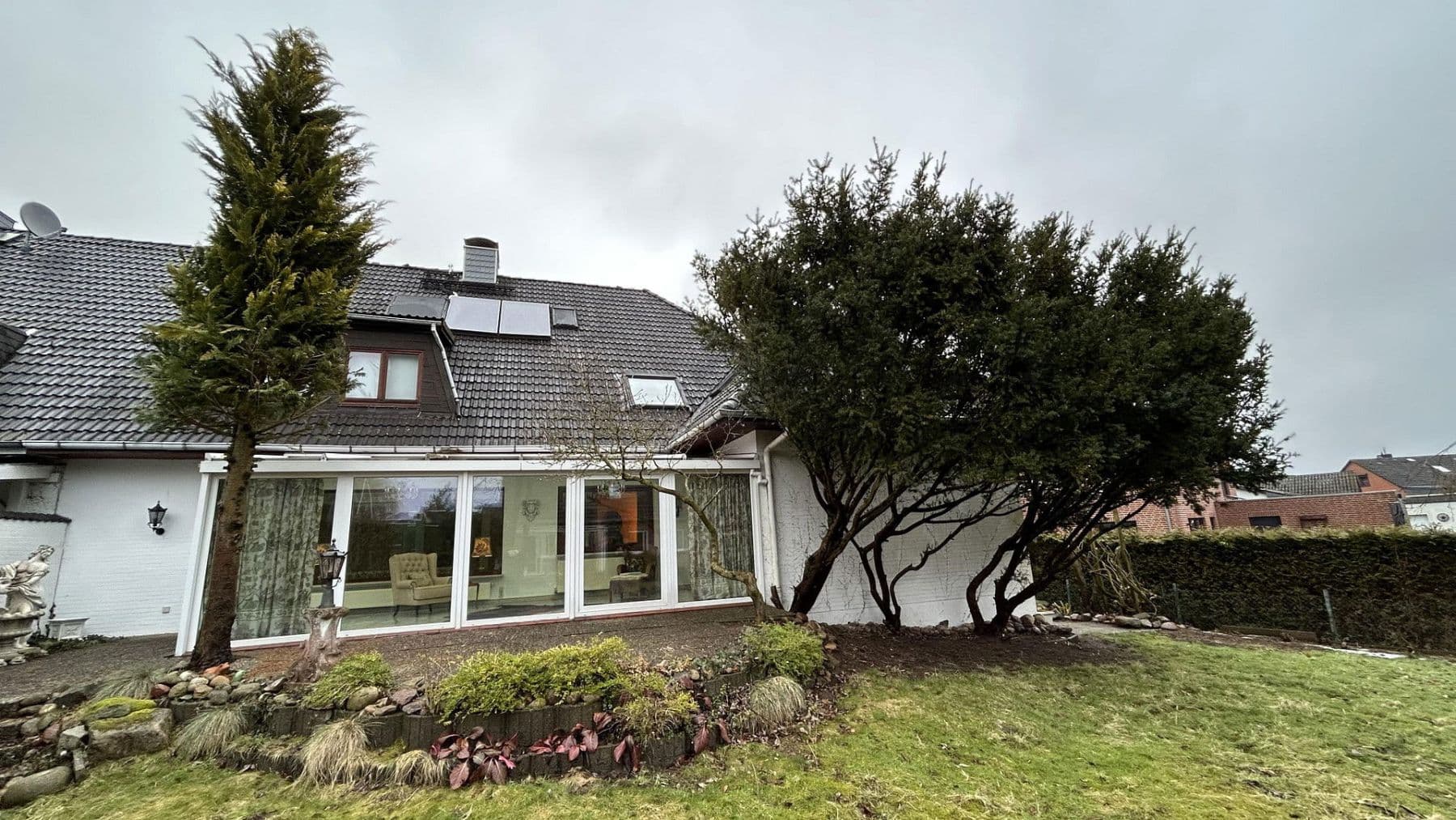 Predaj domu 343 m², pozemek 737 m², Tangstedt, Šlezvicko-Holštajnsko Predaj domu 343 m², pozemek 737 m², Tangstedt, Šlezvicko-Holštajnsko