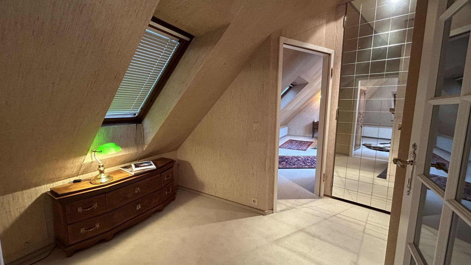 Predaj domu 343 m², pozemek 737 m², Tangstedt, Šlezvicko-Holštajnsko Predaj domu 343 m², pozemek 737 m², Tangstedt, Šlezvicko-Holštajnsko