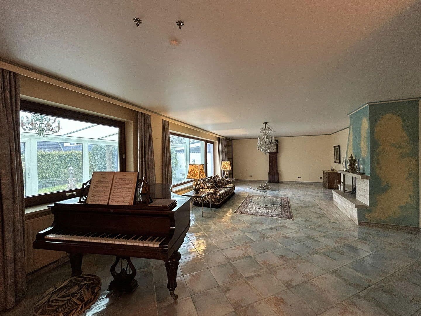 Predaj domu 343 m², pozemek 737 m², Tangstedt, Šlezvicko-Holštajnsko Predaj domu 343 m², pozemek 737 m², Tangstedt, Šlezvicko-Holštajnsko