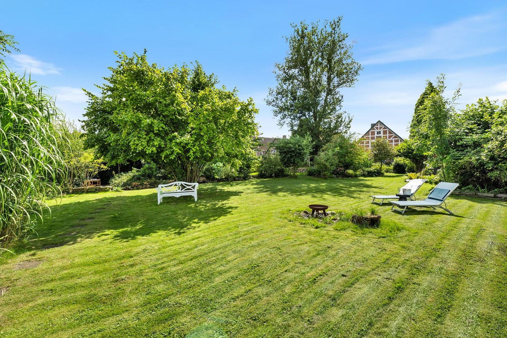 Predaj domu 360 m², pozemek 1.400 m², Jork, Dolné Sasko Predaj domu 360 m², pozemek 1.400 m², Jork, Dolné Sasko