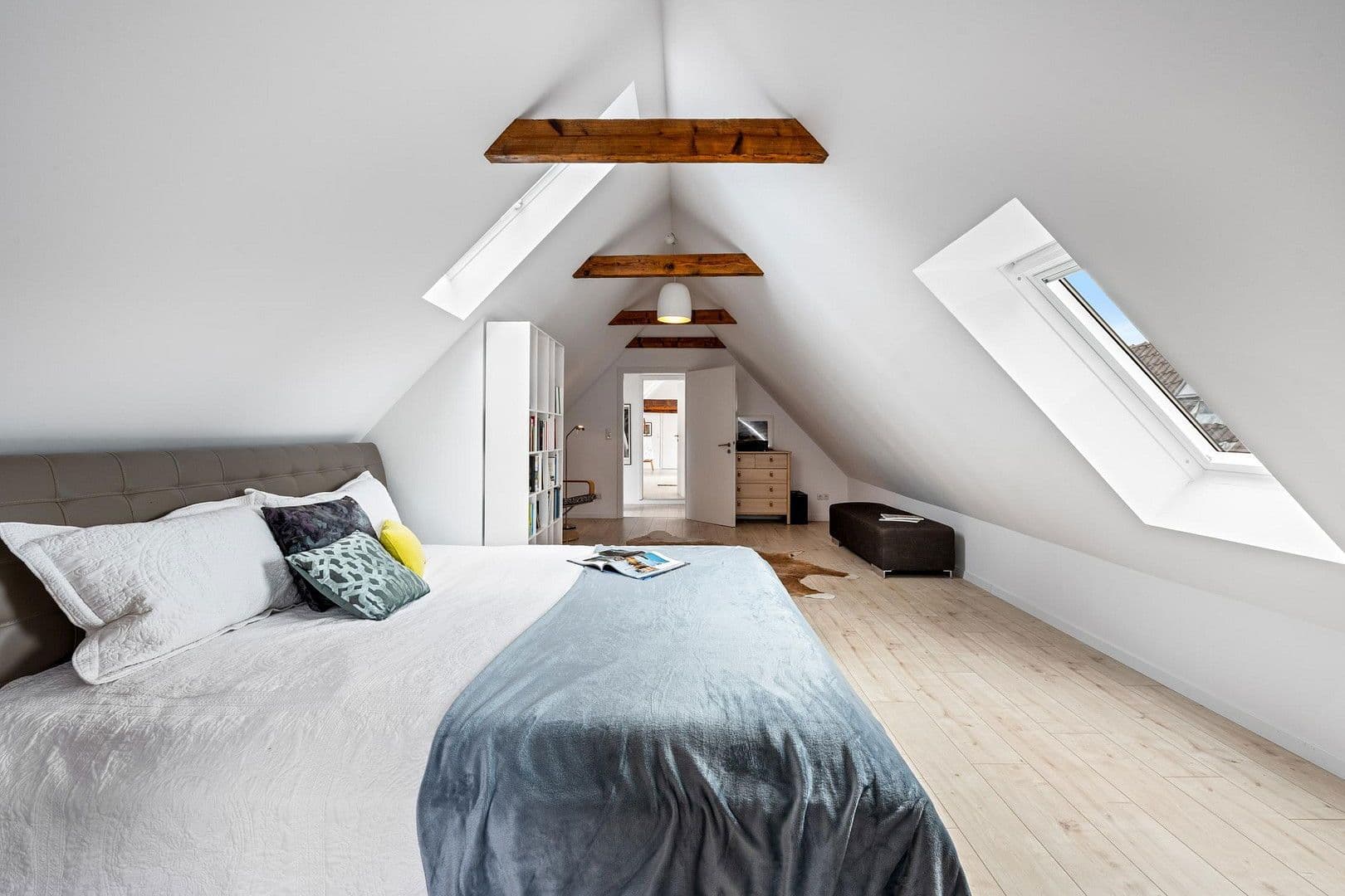 Predaj domu 360 m², pozemek 1.400 m², Jork, Dolné Sasko Predaj domu 360 m², pozemek 1.400 m², Jork, Dolné Sasko