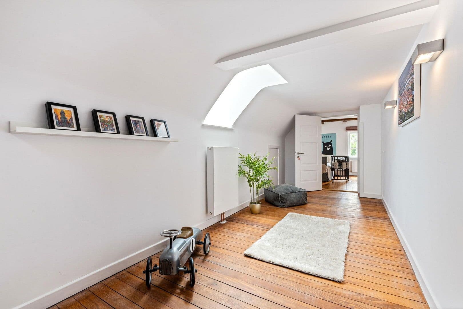 Predaj domu 360 m², pozemek 1.400 m², Jork, Dolné Sasko Predaj domu 360 m², pozemek 1.400 m², Jork, Dolné Sasko