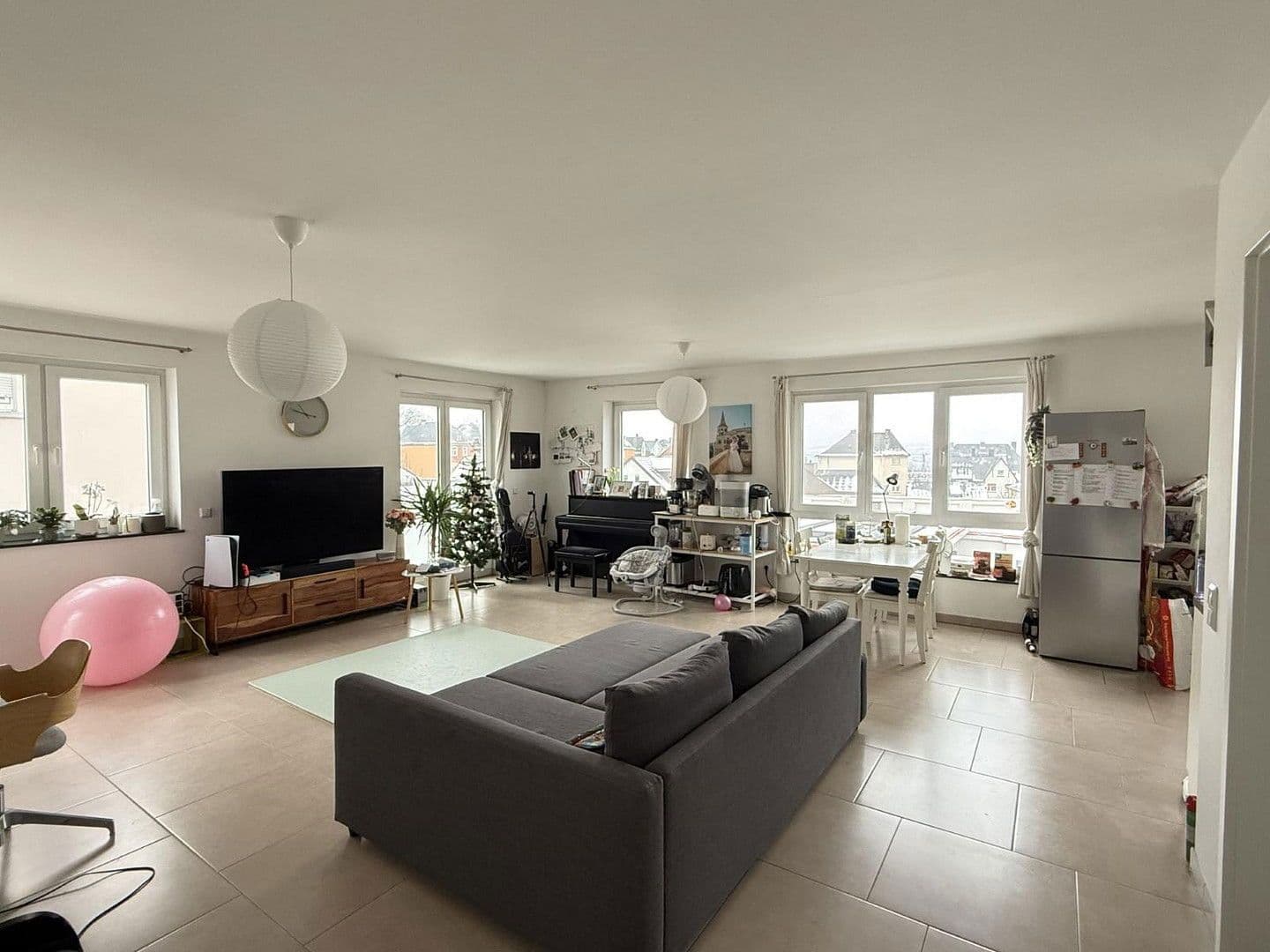 Prenájom bytu 4-izbový 110 m², Frankfurter Straße 79, Gießen, Hesensko Prenájom bytu 4-izbový 110 m², Frankfurter Straße 79, Gießen, Hesensko