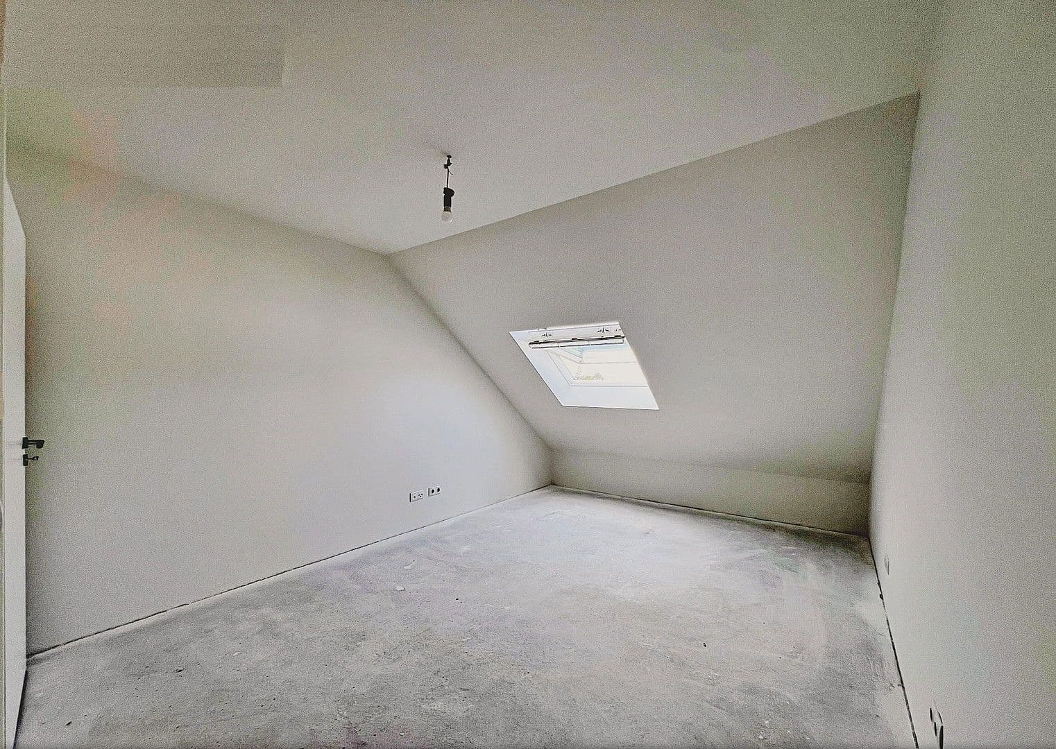 Predaj domu 314 m², pozemek 403 m², Christoph-Kröwerath-Str. 29, Ludwigshafen, Porýnie-Falcko Predaj domu 314 m², pozemek 403 m², Christoph-Kröwerath-Str. 29, Ludwigshafen, Porýnie-Falcko