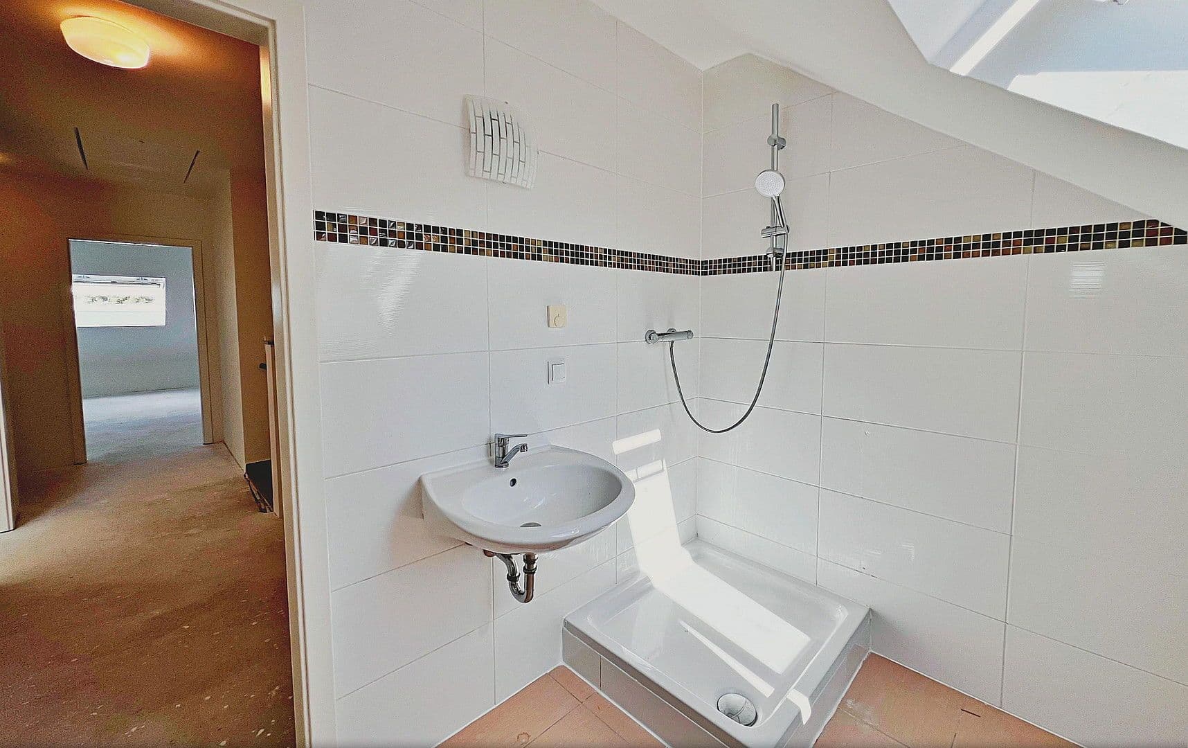 Predaj domu 314 m², pozemek 403 m², Christoph-Kröwerath-Str. 29, Ludwigshafen, Porýnie-Falcko Predaj domu 314 m², pozemek 403 m², Christoph-Kröwerath-Str. 29, Ludwigshafen, Porýnie-Falcko