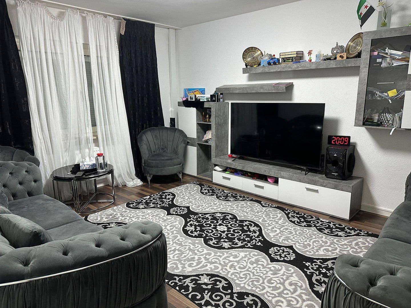 Prenájom bytu 3-izbový 67 m², Dollendorfstr. 27, Essen, Severné Porýnie - Westfálsko Prenájom bytu 3-izbový 67 m², Dollendorfstr. 27, Essen, Severné Porýnie - Westfálsko