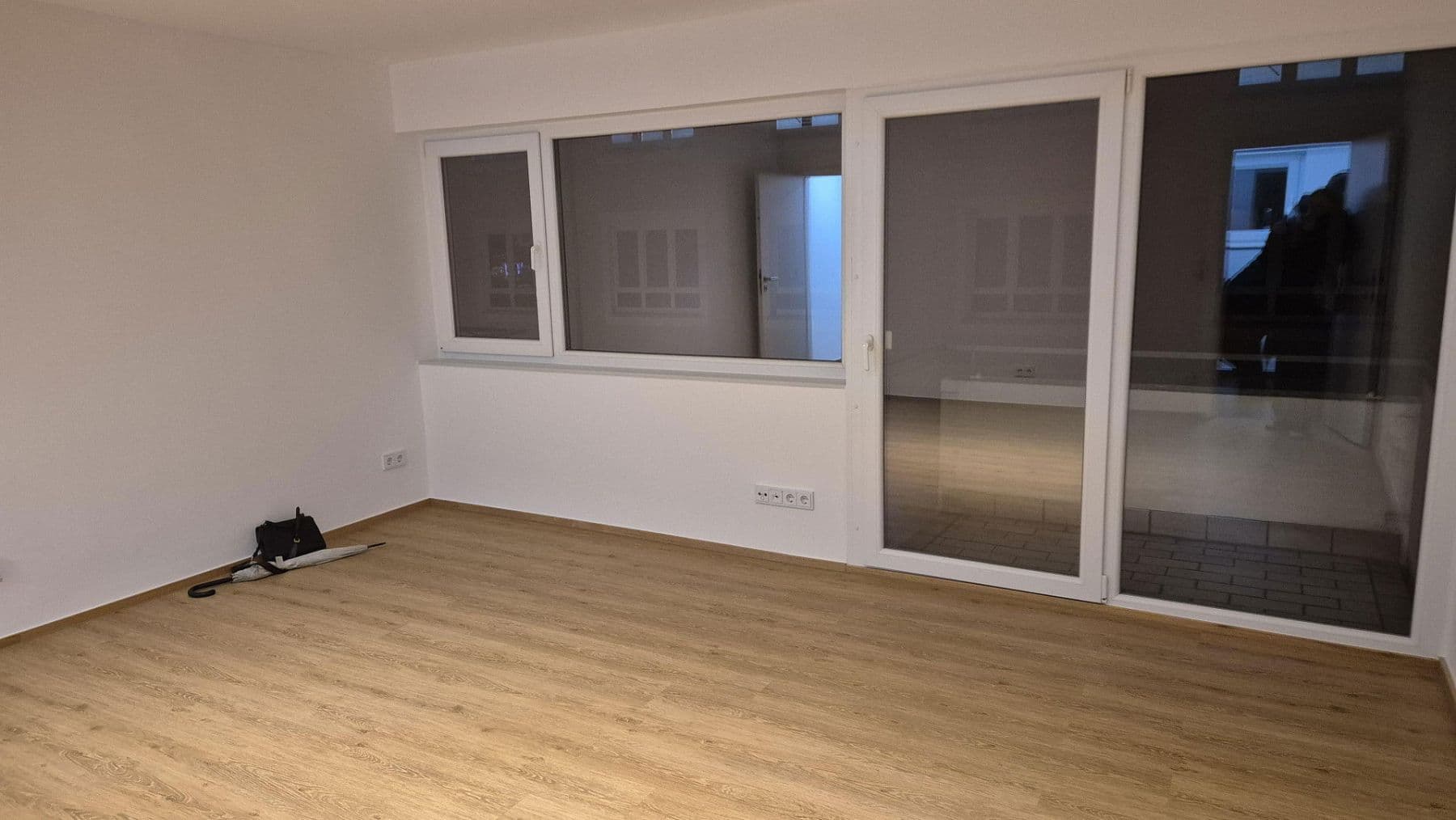 Prenájom bytu 1-izbový 33 m², Stuttgart, Bádensko-Wurttembersko Prenájom bytu 1-izbový 33 m², Stuttgart, Bádensko-Wurttembersko