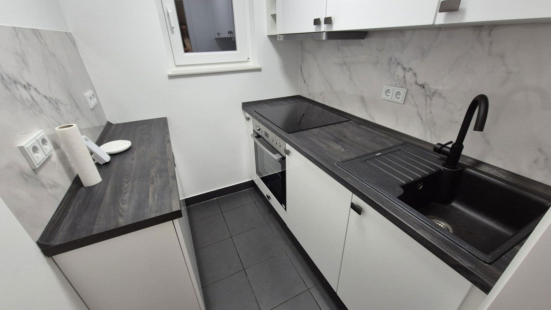 Prenájom bytu 1-izbový 33 m², Stuttgart, Bádensko-Wurttembersko Prenájom bytu 1-izbový 33 m², Stuttgart, Bádensko-Wurttembersko