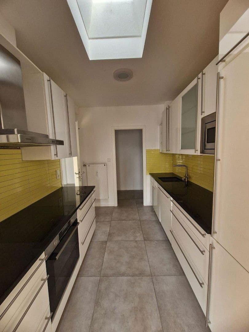 Predaj bytu 3-izbový 90 m², Friedrichshafen, Bádensko-Wurttembersko Predaj bytu 3-izbový 90 m², Friedrichshafen, Bádensko-Wurttembersko