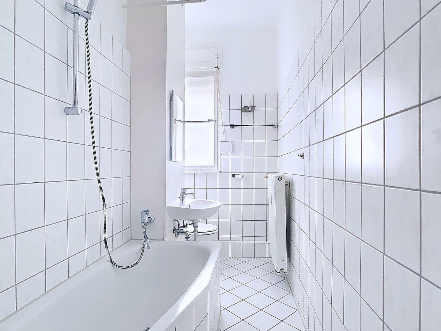 Predaj bytu 3-izbový 71 m², Berlin, Berlín Predaj bytu 3-izbový 71 m², Berlin, Berlín