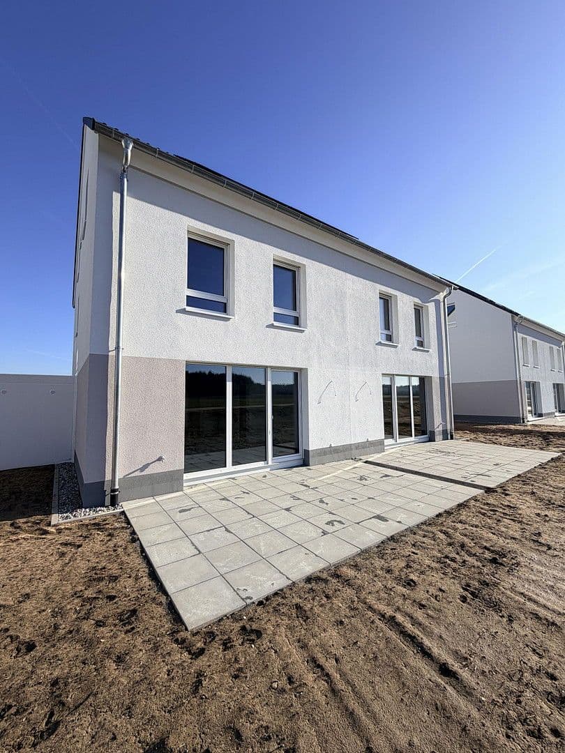 Prenájom domu 148 m², pozemek 240 m², Am Löhlein 43, Roth, Bavorsko Prenájom domu 148 m², pozemek 240 m², Am Löhlein 43, Roth, Bavorsko