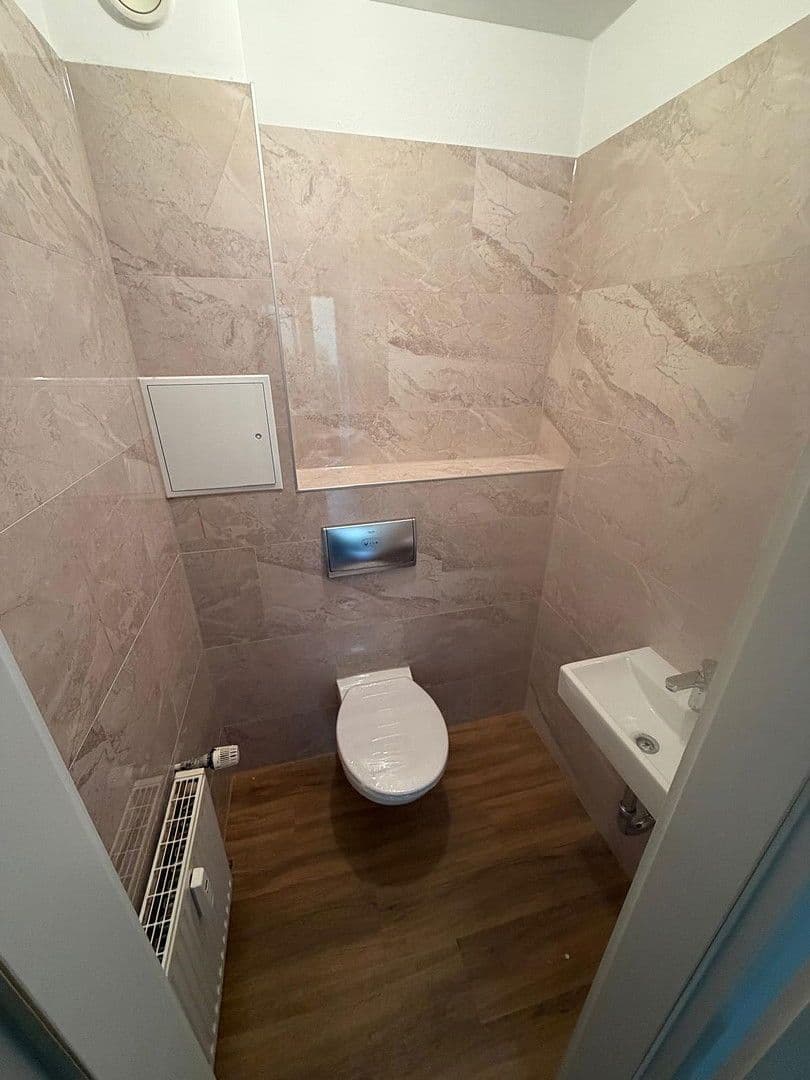 Prenájom bytu 1-izbový 60 m², Berliner Str. 14, Altlandsberg, Brandenbursko Prenájom bytu 1-izbový 60 m², Berliner Str. 14, Altlandsberg, Brandenbursko