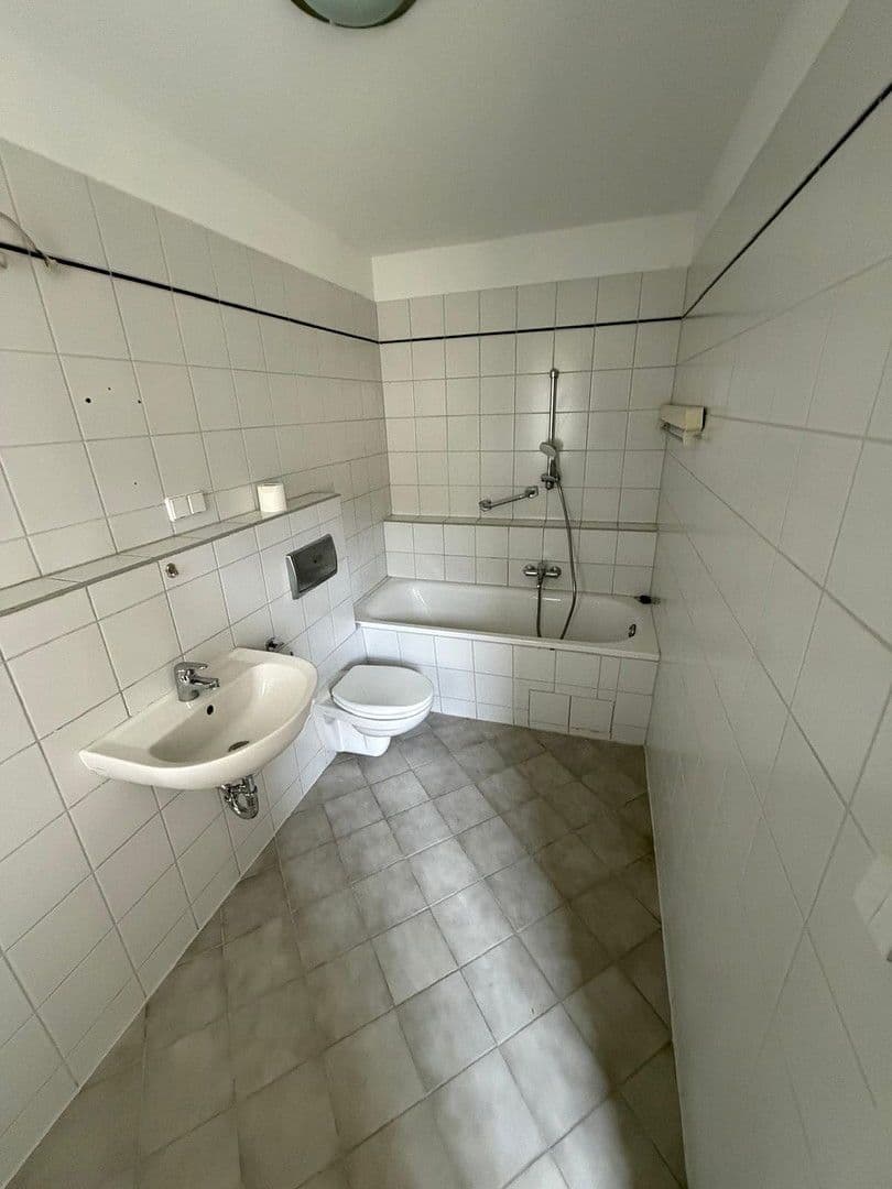 Prenájom bytu 1-izbový 60 m², Berliner Str. 14, Altlandsberg, Brandenbursko Prenájom bytu 1-izbový 60 m², Berliner Str. 14, Altlandsberg, Brandenbursko