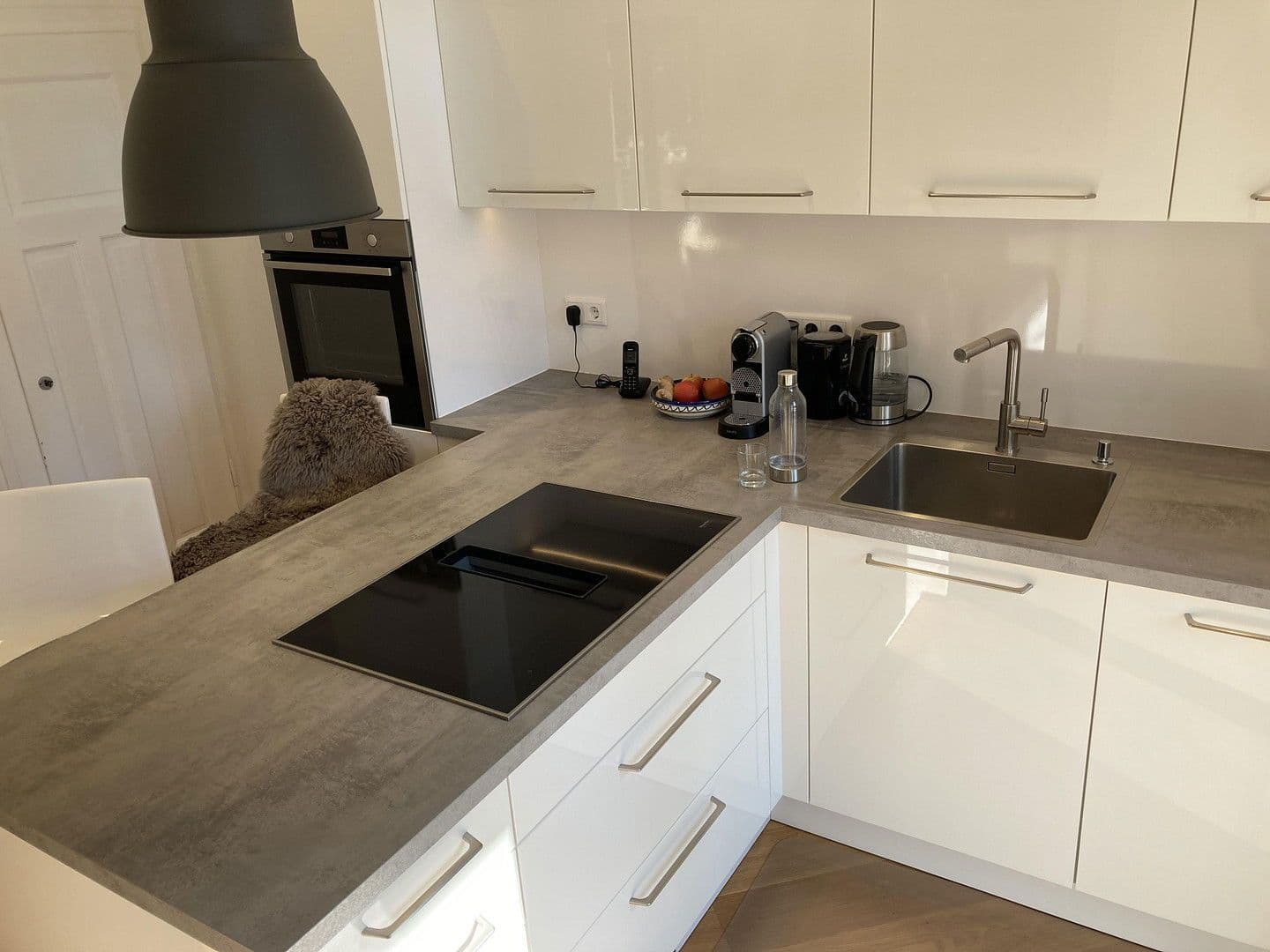 Predaj bytu 4-izbový 119 m², Bankstrasse 42, Düsseldorf, Severné Porýnie - Westfálsko Predaj bytu 4-izbový 119 m², Bankstrasse 42, Düsseldorf, Severné Porýnie - Westfálsko