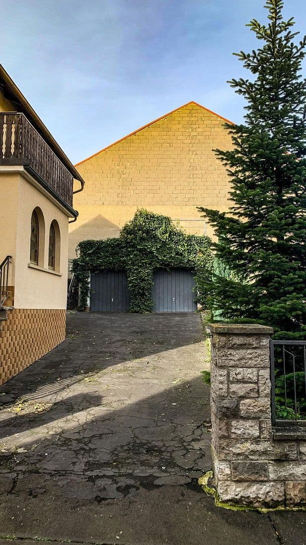 Predaj domu 286 m², pozemek 336 m², Fischergasse 6, Unterpleichfeld, Bavorsko Predaj domu 286 m², pozemek 336 m², Fischergasse 6, Unterpleichfeld, Bavorsko