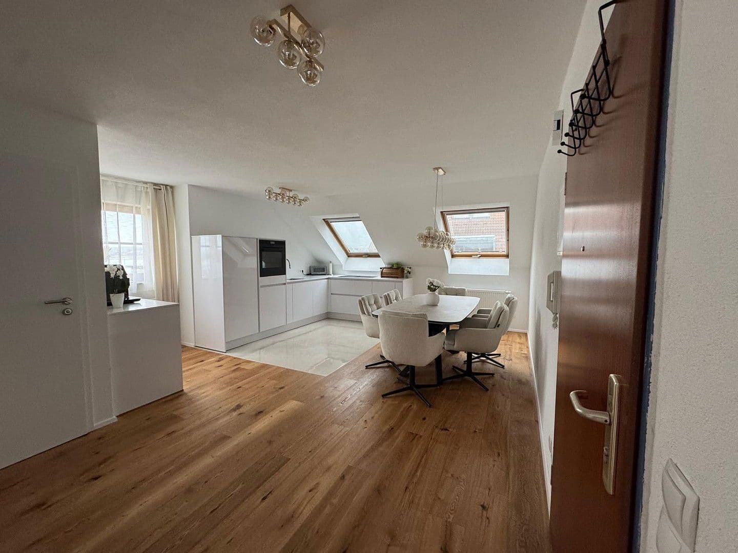 Predaj bytu 3-izbový 94 m², Salach, Bádensko-Wurttembersko Predaj bytu 3-izbový 94 m², Salach, Bádensko-Wurttembersko