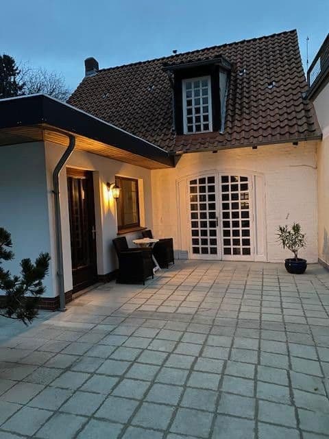 Predaj domu 200 m², pozemek 665 m², Friedrich-Ebert-Straße 17, Obernkirchen, Dolné Sasko Predaj domu 200 m², pozemek 665 m², Friedrich-Ebert-Straße 17, Obernkirchen, Dolné Sasko