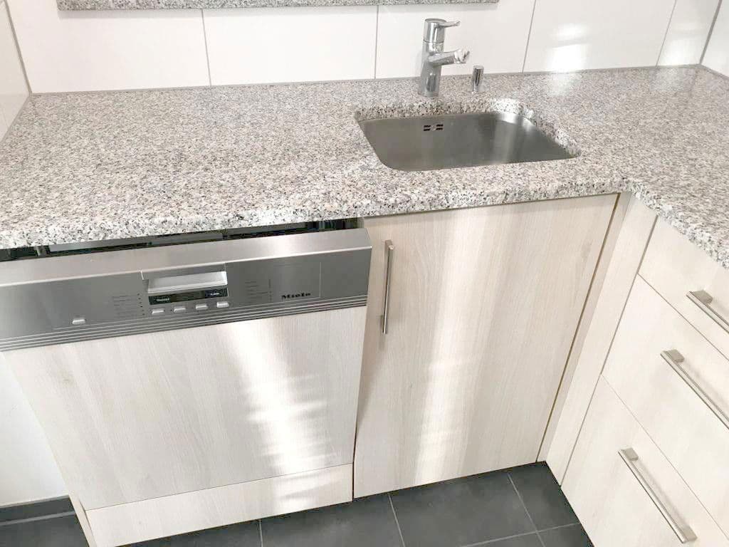 Prenájom bytu 2-izbový 52 m², Stuttgart, Bádensko-Wurttembersko Prenájom bytu 2-izbový 52 m², Stuttgart, Bádensko-Wurttembersko