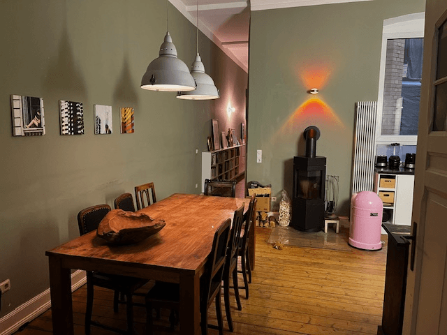 Prenájom bytu 3-izbový 90 m², Köln, Severné Porýnie - Westfálsko Prenájom bytu 3-izbový 90 m², Köln, Severné Porýnie - Westfálsko