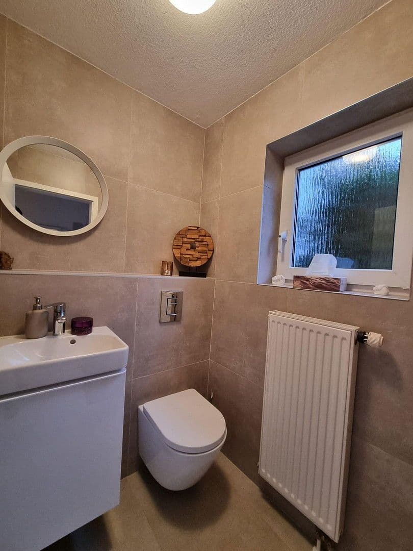 Predaj domu 126 m², pozemek 497 m², Wilhelmsfeld, Bádensko-Wurttembersko Predaj domu 126 m², pozemek 497 m², Wilhelmsfeld, Bádensko-Wurttembersko