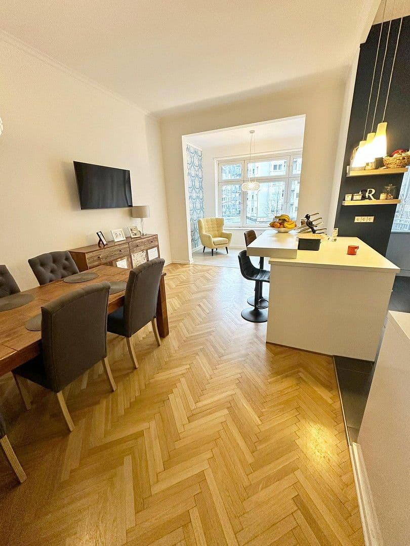 Predaj bytu 5-izbový 133 m², DÜSSELDORF, Severné Porýnie - Westfálsko Predaj bytu 5-izbový 133 m², DÜSSELDORF, Severné Porýnie - Westfálsko