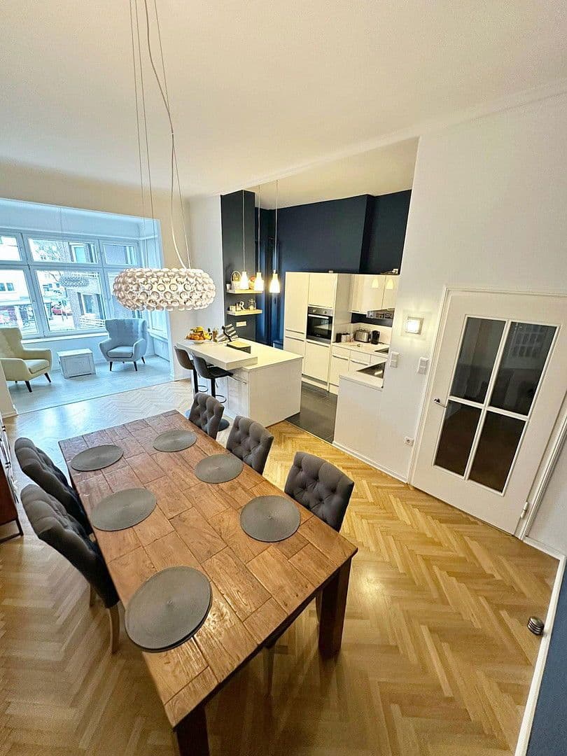 Predaj bytu 5-izbový 133 m², DÜSSELDORF, Severné Porýnie - Westfálsko Predaj bytu 5-izbový 133 m², DÜSSELDORF, Severné Porýnie - Westfálsko