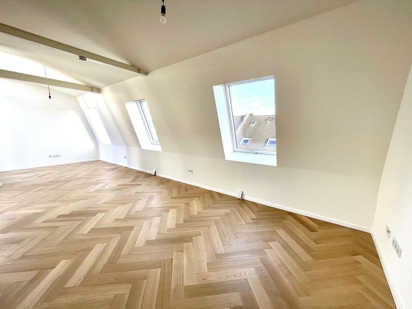 Predaj bytu 5-izbový 126 m², Düsseldorf, Severné Porýnie - Westfálsko Predaj bytu 5-izbový 126 m², Düsseldorf, Severné Porýnie - Westfálsko