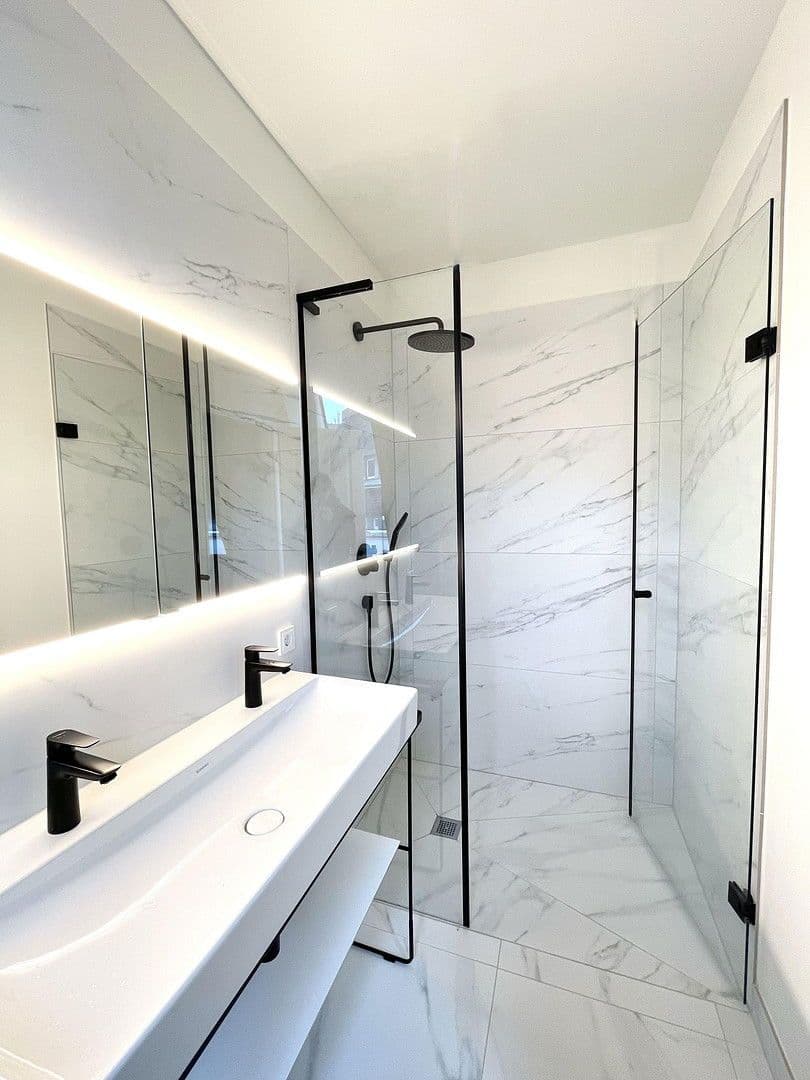 Predaj bytu 5-izbový 126 m², Düsseldorf, Severné Porýnie - Westfálsko Predaj bytu 5-izbový 126 m², Düsseldorf, Severné Porýnie - Westfálsko