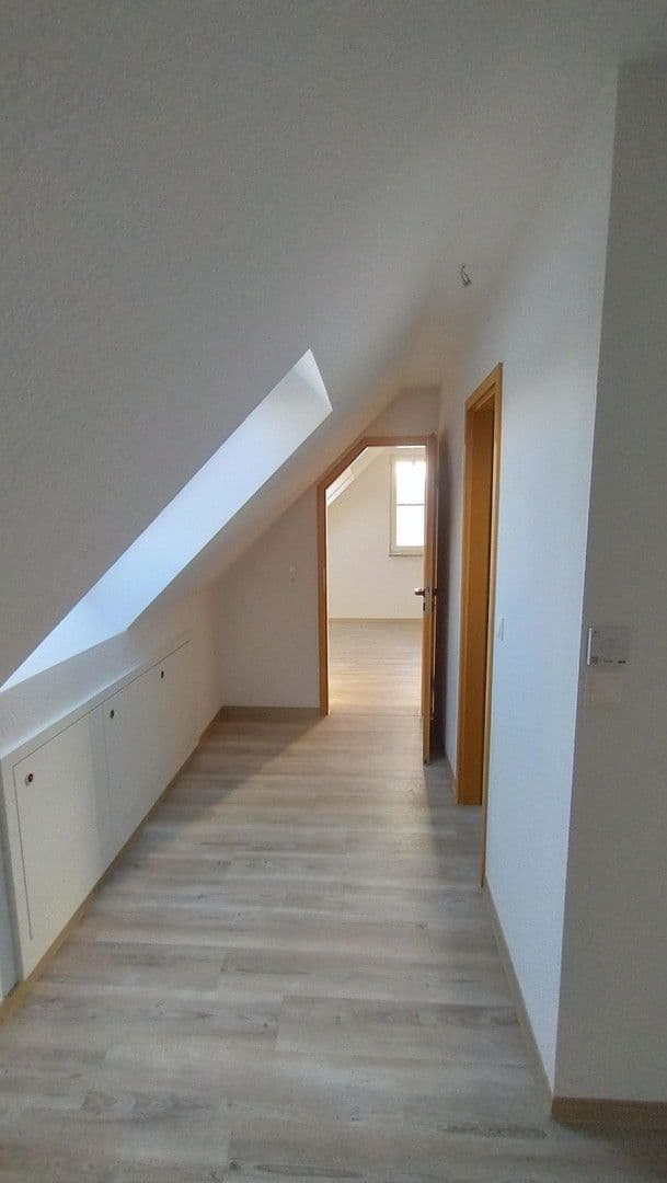 Prenájom bytu 2-izbový 52 m², Annaberger Str 165, Chemnitz, Sasko Prenájom bytu 2-izbový 52 m², Annaberger Str 165, Chemnitz, Sasko