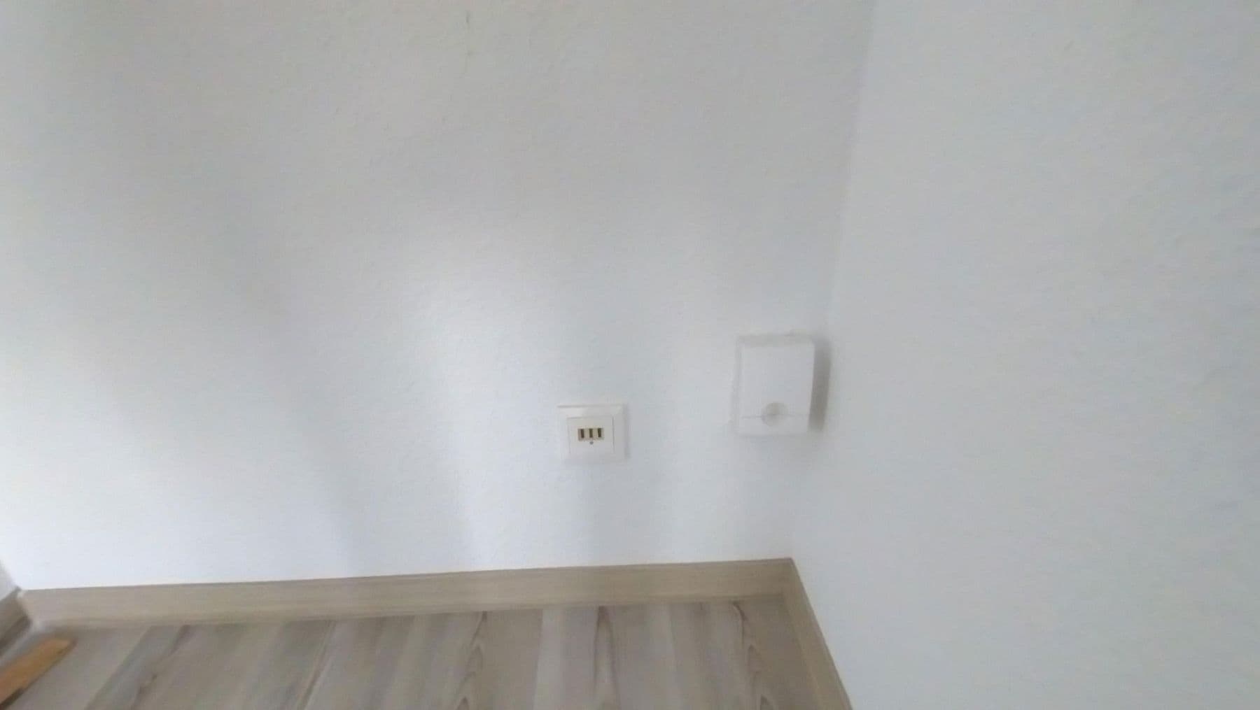 Prenájom bytu 2-izbový 52 m², Annaberger Str 165, Chemnitz, Sasko Prenájom bytu 2-izbový 52 m², Annaberger Str 165, Chemnitz, Sasko