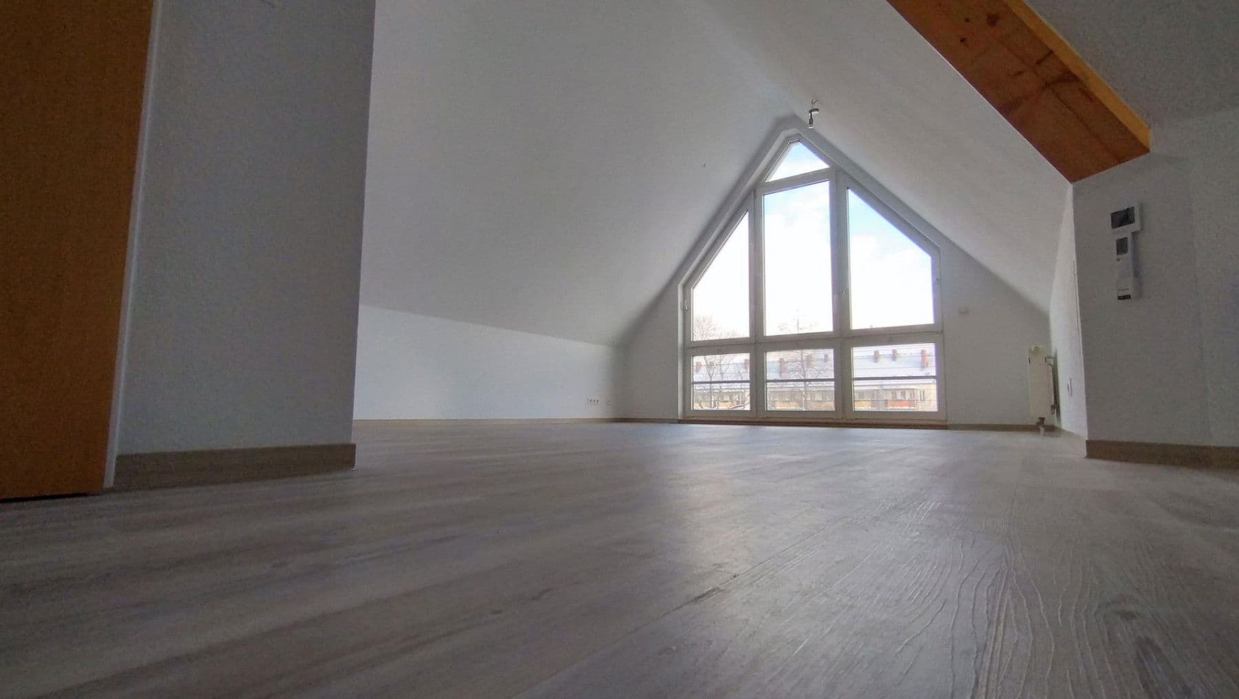 Prenájom bytu 2-izbový 52 m², Annaberger Str 165, Chemnitz, Sasko Prenájom bytu 2-izbový 52 m², Annaberger Str 165, Chemnitz, Sasko