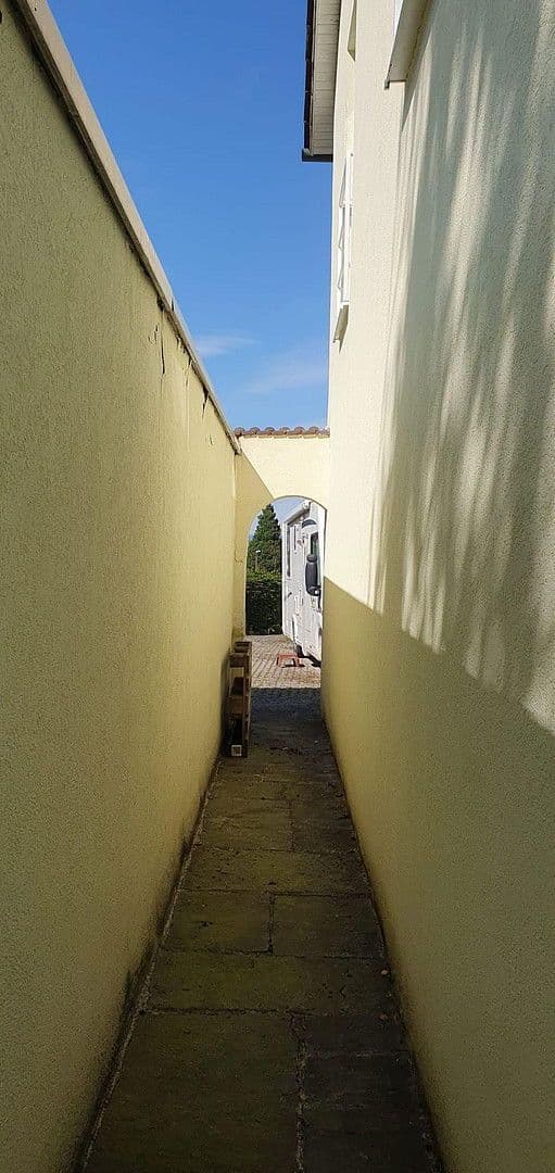 Predaj domu 230 m², pozemek 1.140 m², Freiburg im Breisgau, Bádensko-Wurttembersko Predaj domu 230 m², pozemek 1.140 m², Freiburg im Breisgau, Bádensko-Wurttembersko