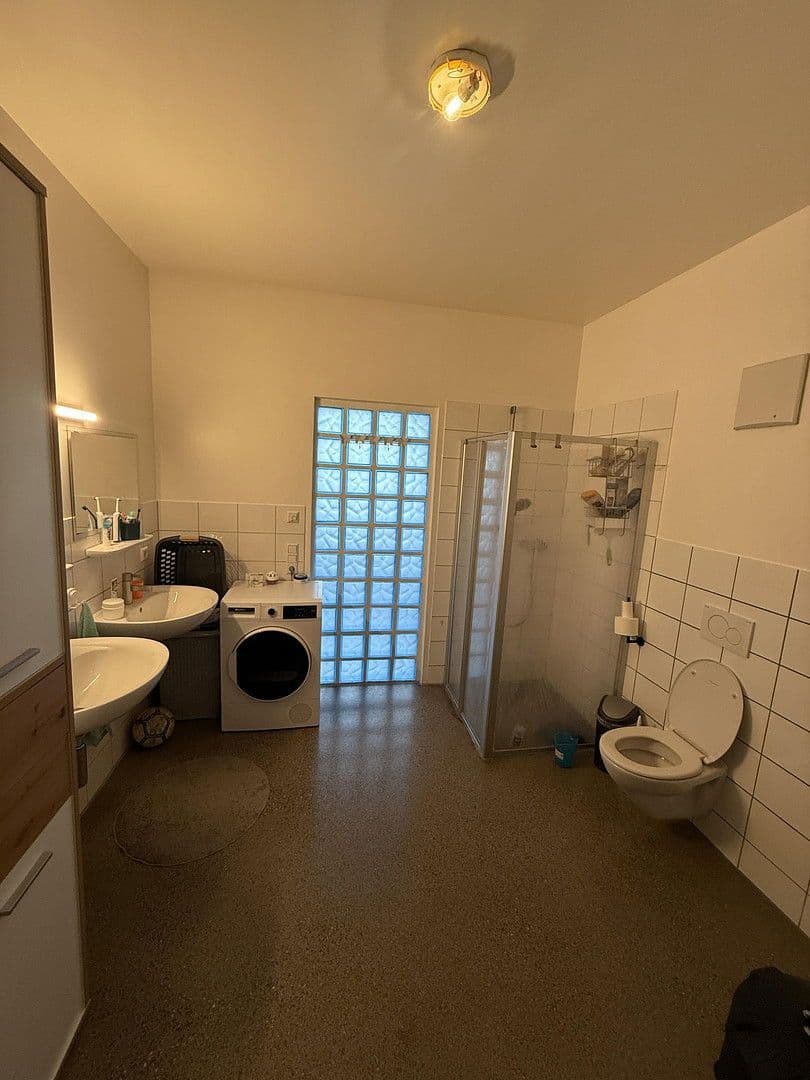 Prenájom bytu 3-izbový 90 m², H.-E.-Busse Str. 4, Stockach, Bádensko-Wurttembersko Prenájom bytu 3-izbový 90 m², H.-E.-Busse Str. 4, Stockach, Bádensko-Wurttembersko