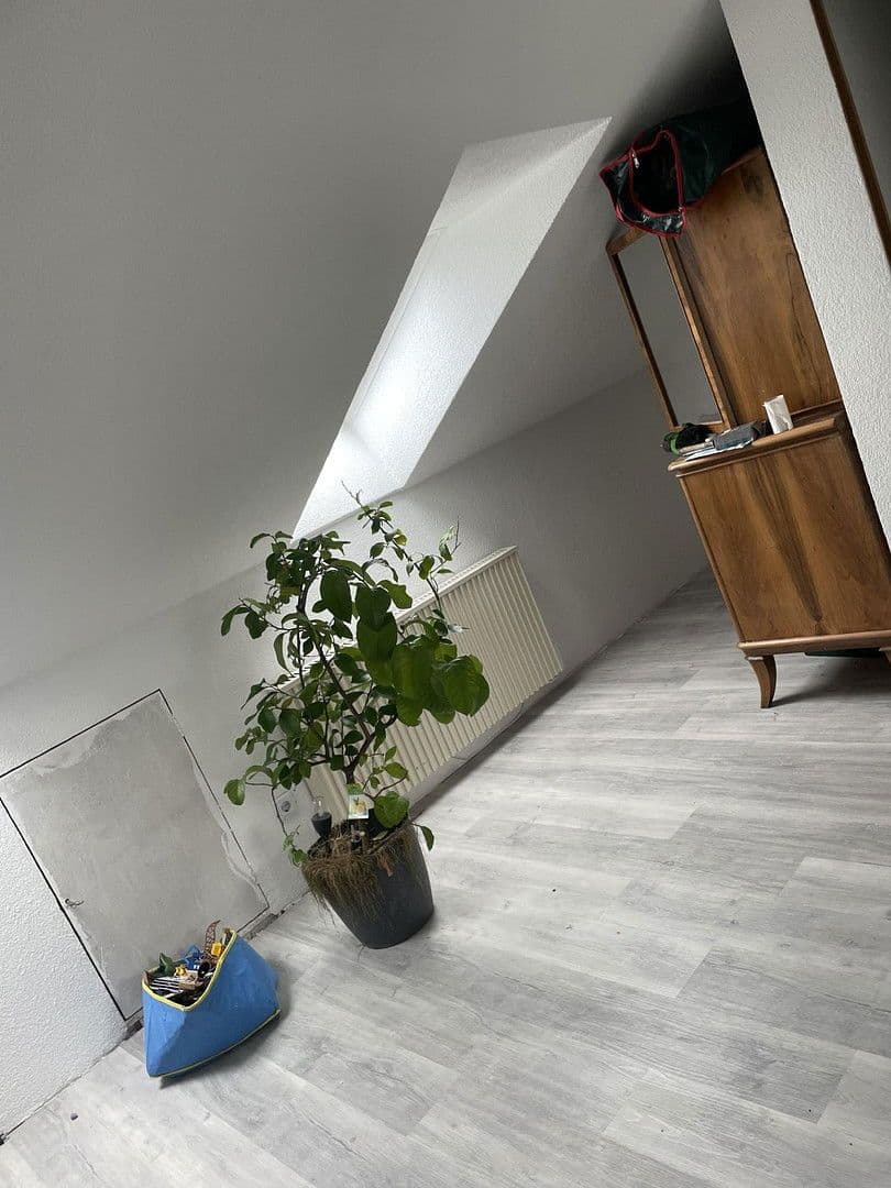 Predaj domu 110 m², pozemek 148 m², Kirchheim unter Teck, Bádensko-Wurttembersko Predaj domu 110 m², pozemek 148 m², Kirchheim unter Teck, Bádensko-Wurttembersko