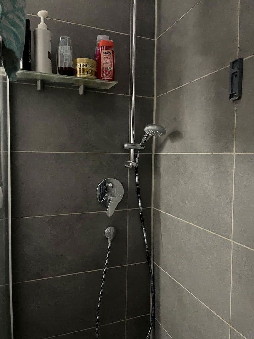 Predaj domu 110 m², pozemek 148 m², Kirchheim unter Teck, Bádensko-Wurttembersko Predaj domu 110 m², pozemek 148 m², Kirchheim unter Teck, Bádensko-Wurttembersko