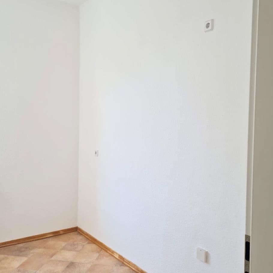 Prenájom bytu 3-izbový 69 m², Kantstraße 32, Wurzen, Sasko Prenájom bytu 3-izbový 69 m², Kantstraße 32, Wurzen, Sasko