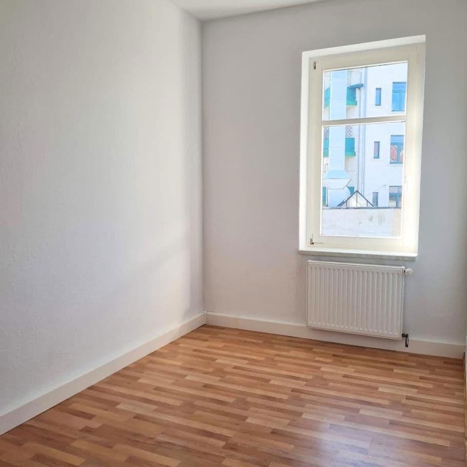 Prenájom bytu 3-izbový 69 m², Kantstraße 32, Wurzen, Sasko Prenájom bytu 3-izbový 69 m², Kantstraße 32, Wurzen, Sasko