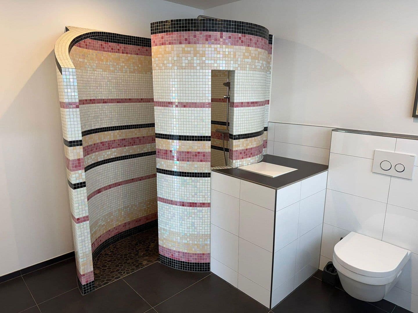 Predaj domu 297 m², pozemek 571 m², Titisee-Neustadt, Bádensko-Wurttembersko Predaj domu 297 m², pozemek 571 m², Titisee-Neustadt, Bádensko-Wurttembersko