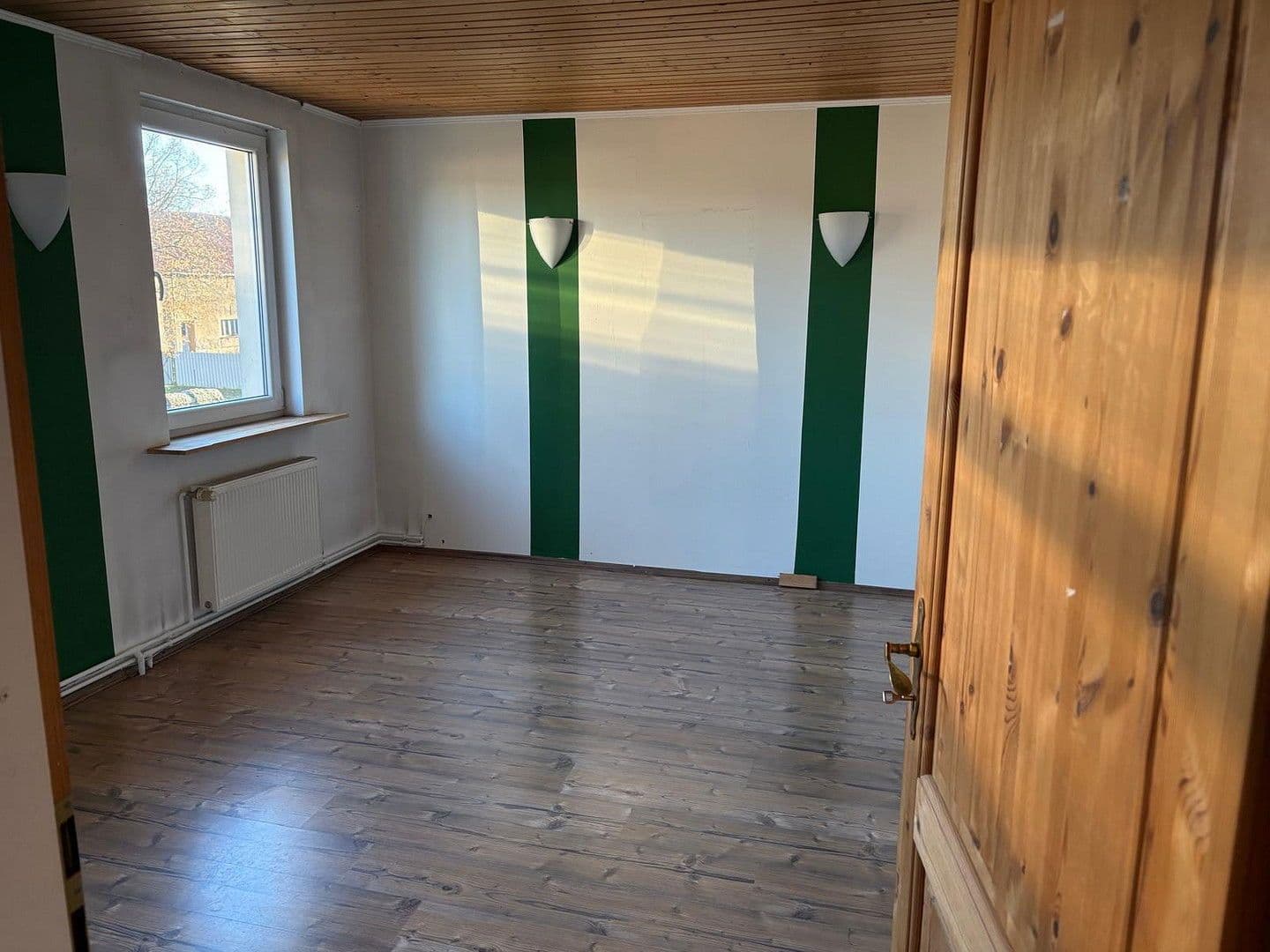 Predaj domu 180 m², pozemek 4.400 m², Fehrbellin, Brandenbursko Predaj domu 180 m², pozemek 4.400 m², Fehrbellin, Brandenbursko