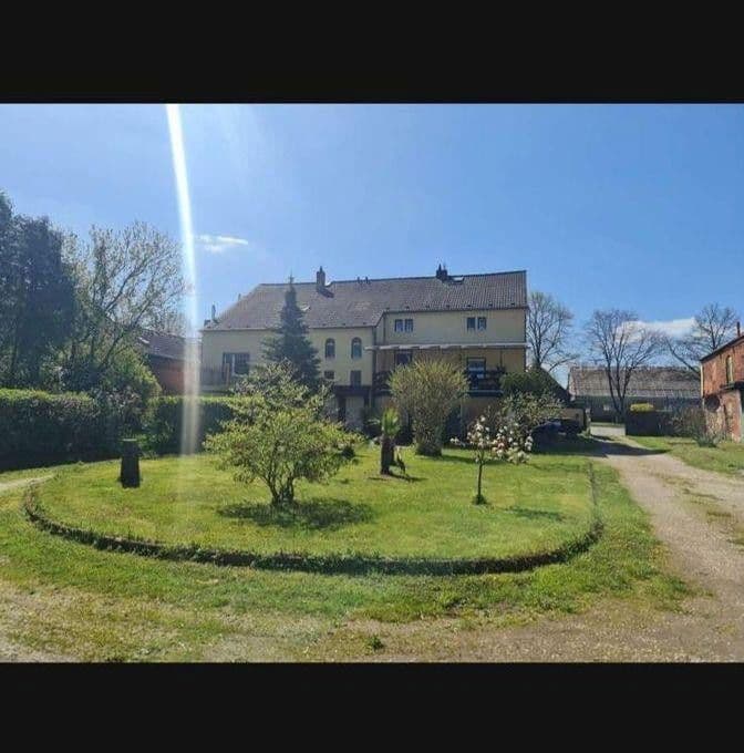 Predaj domu 180 m², pozemek 4.400 m², Fehrbellin, Brandenbursko Predaj domu 180 m², pozemek 4.400 m², Fehrbellin, Brandenbursko