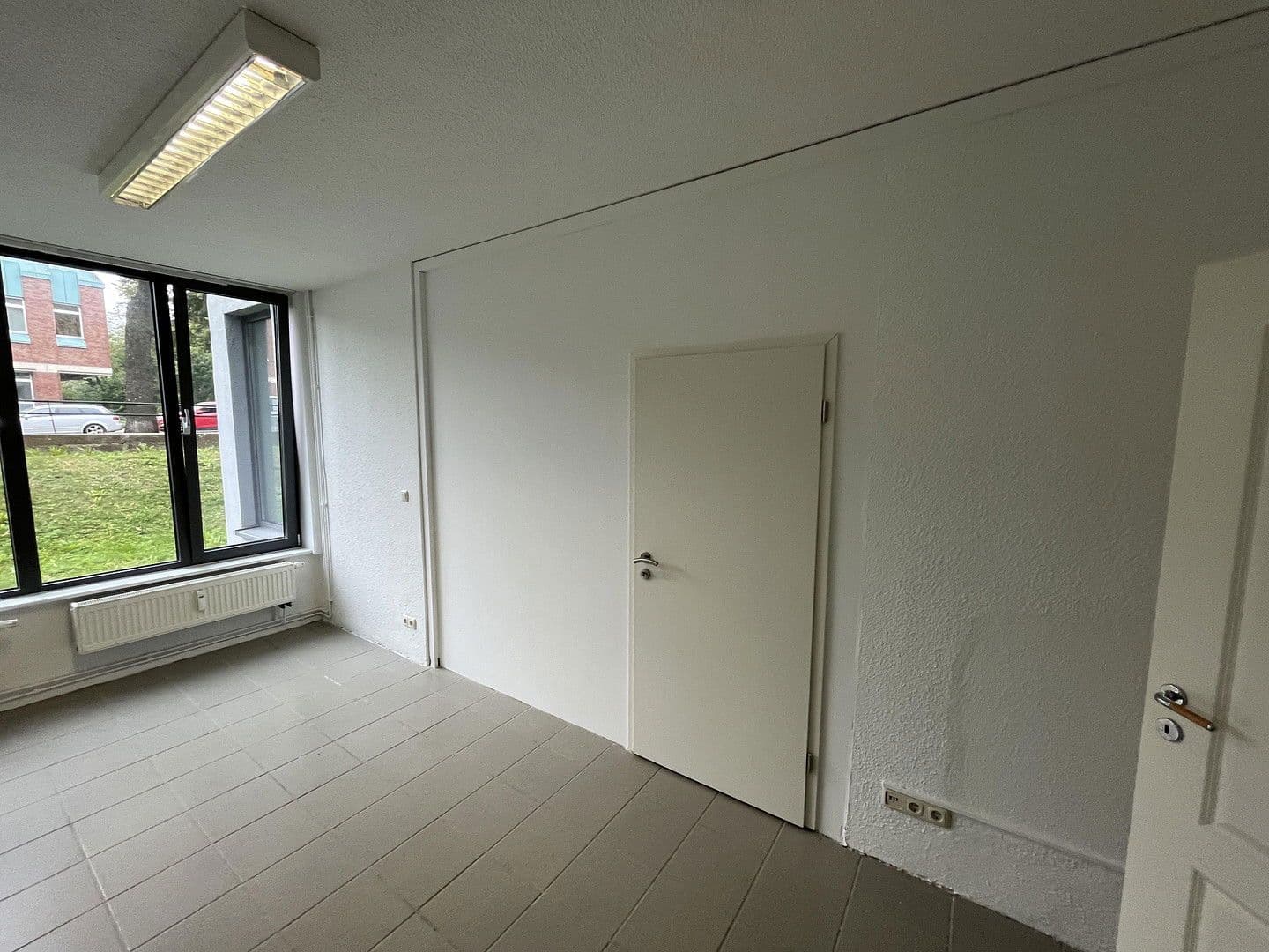 Prenájom kancelárie 63 m², Fackenburger Allee 44, Lübeck, Šlezvicko-Holštajnsko Prenájom kancelárie 63 m², Fackenburger Allee 44, Lübeck, Šlezvicko-Holštajnsko